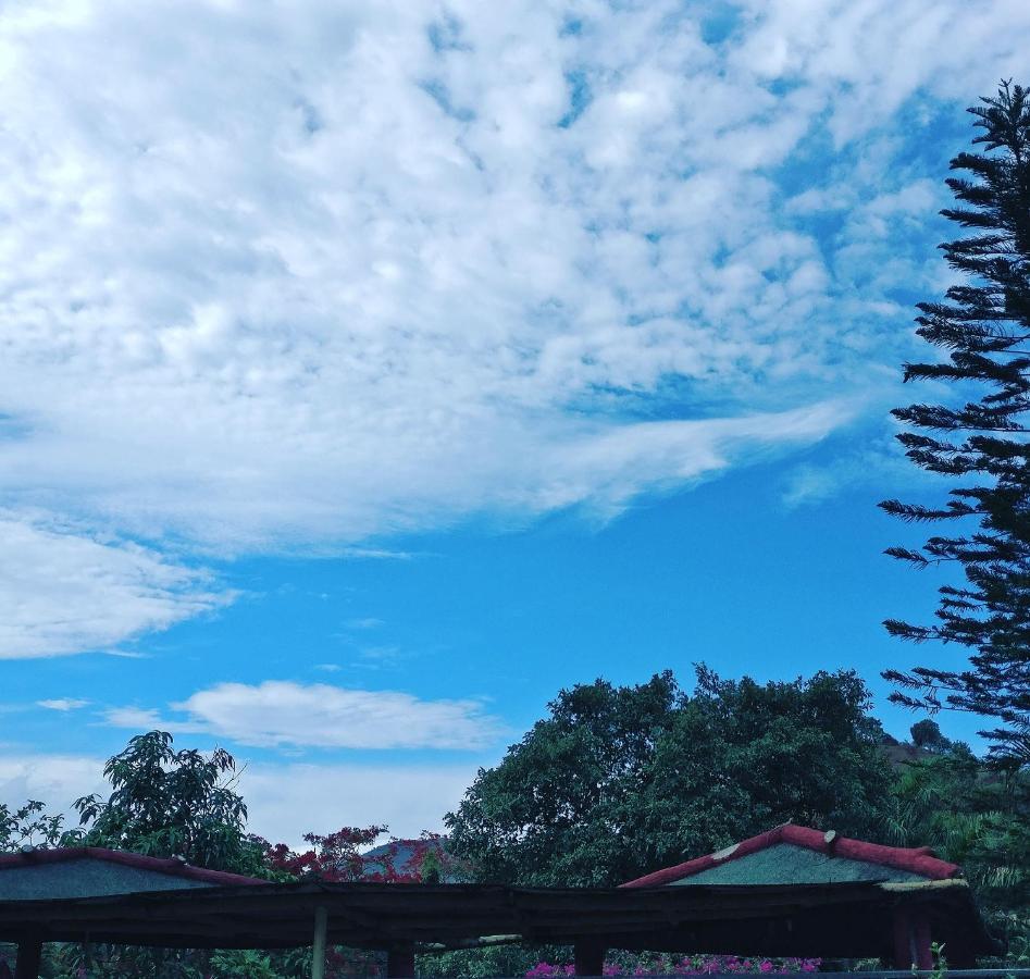 Golden Resort And Farm Nashik Esterno foto
